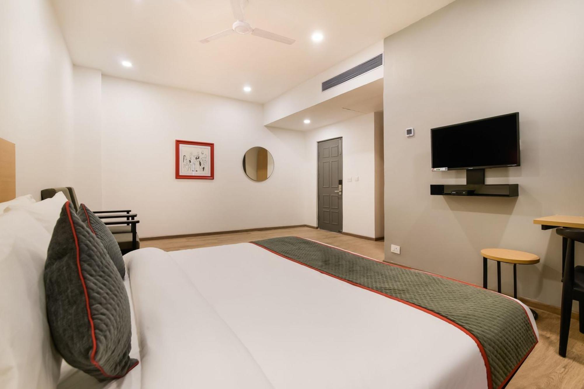 Townhouse The Awadh Airport Near Chaudhary Charan Singh International Airport Hotel Bijnaur Buitenkant foto
