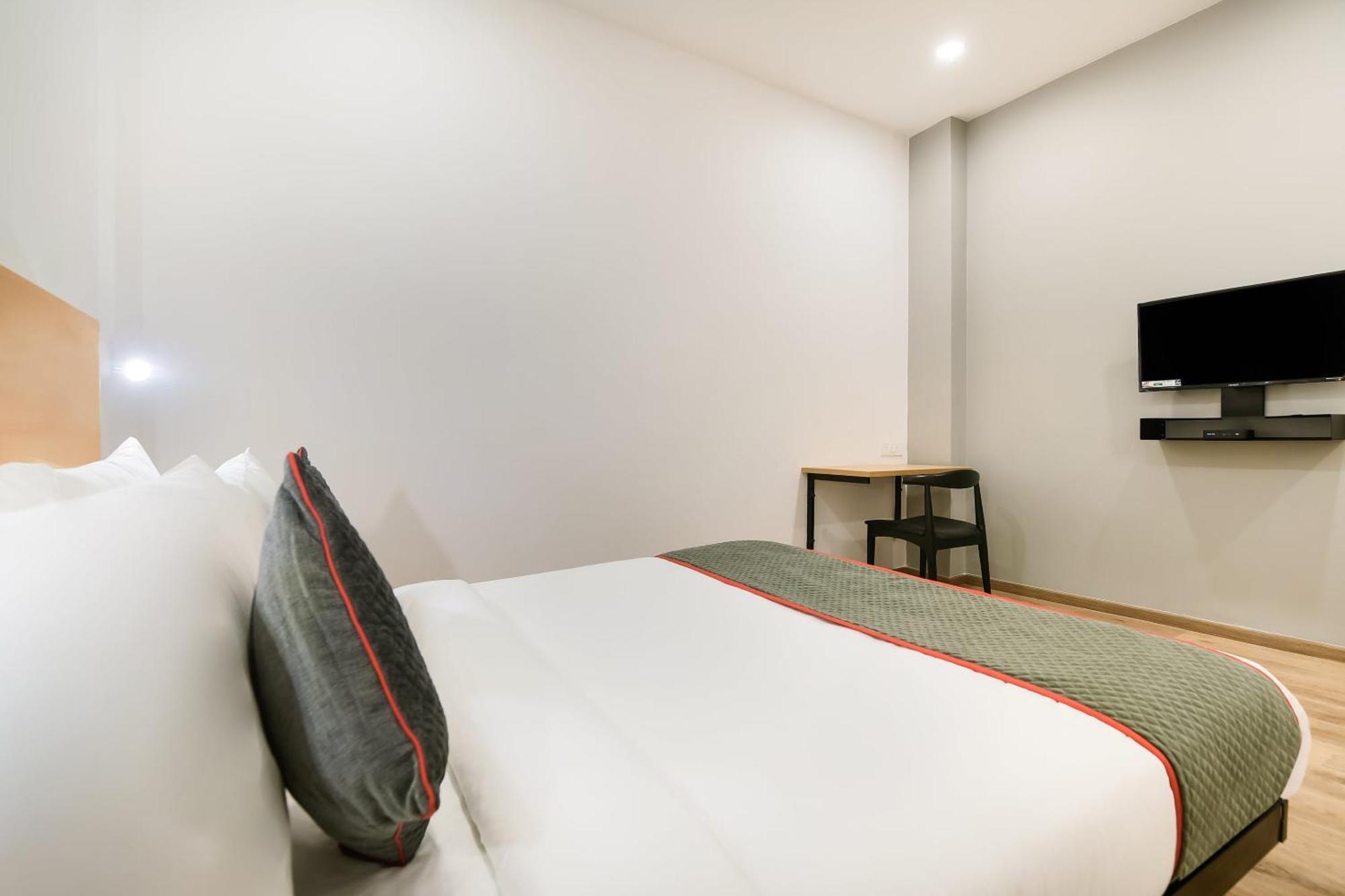 Townhouse The Awadh Airport Near Chaudhary Charan Singh International Airport Hotel Bijnaur Buitenkant foto